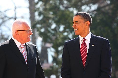 Obama v Praze rozptyluje obavy z neuskutečnění projektu radarové