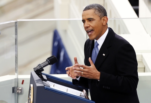 Obama při projevu.jpg